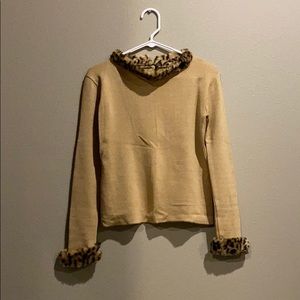 Takeout Long Sleeve Sweater, size Small